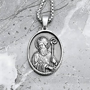 Collana da uomo &quot;AMULETO DI SAN PATRIZIO&quot; / Collana con ciondolo amuleto di San Patrizio in acciaio inossidabile e argento da uomo / Collana da uomo di San Patrizio