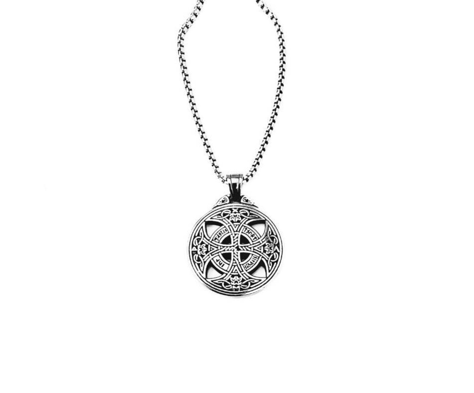 Celtic warrior shield pendant Clearance