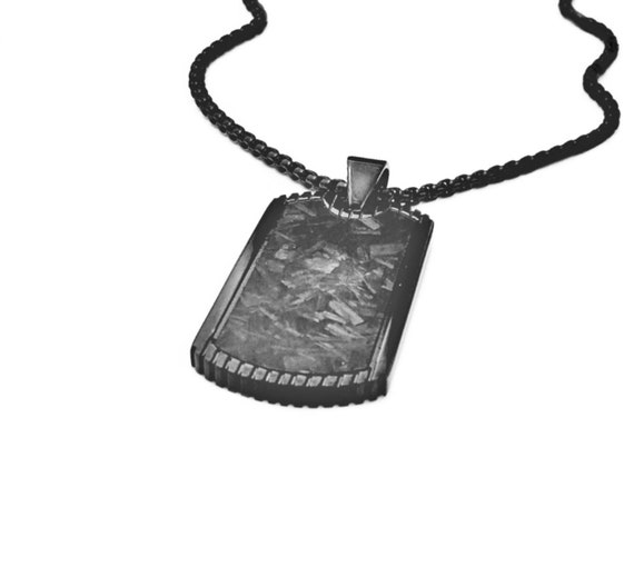 Men s silver chain with rectangle tag pendant
