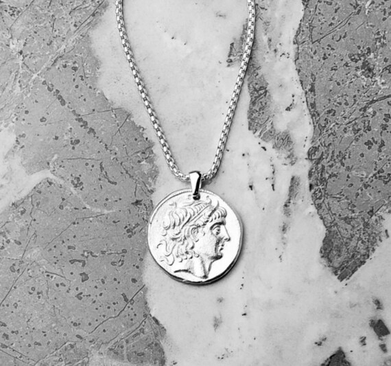 Platinum coin necklace deals