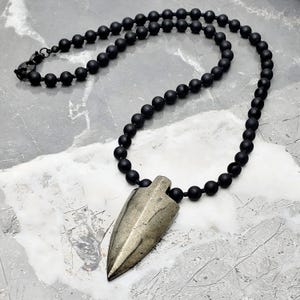 Men&#39;s &quot;PYRITE ARROWHEAD&quot; Necklace| Men&#39;s Pyrite Stone Arrowhead Pendant Necklace| Men&#39;s Matte Black Onyx Pyrite Arrowhead Gemstone Necklace