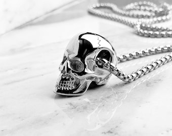 Collar de calavera rústica de plata para hombre / Collar de cadena con colgante de calavera rústica de acero inoxidable y plata para hombre