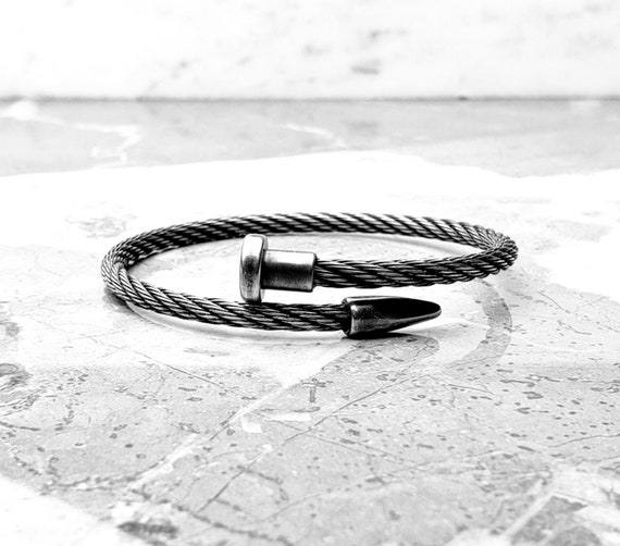 Men's 10mm Titanium Black-plated Design Cuff Bracelet - Black Bow Jewelry  Company