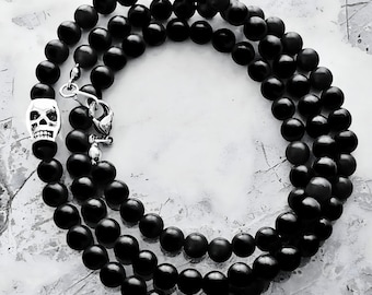 シェアスピリット 名作　スカルネックレス　ビーズ追加多数　希少 シェアスピリット 名作 スカルネックレス ビーズ追加多数 希少 シェア