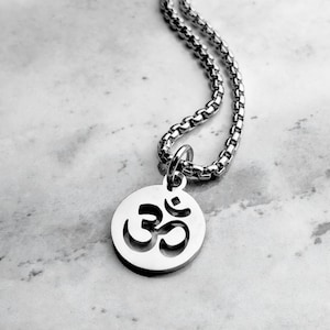 Men&#39;s &quot;SILVER OM COIN&quot; Necklace| Men&#39;s Silver Stainless Steel Om Coin Pendant Necklace| Men&#39;s Silver Stainless Steel Box Chain Necklace