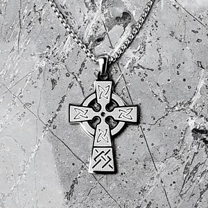Herren "CELTIC KNOT CROSS" Halskette | Herren Silber Edelstahl keltischer Knoten Kreuz Anhänger Halskette | Herren Silber Box Kette Halskette
