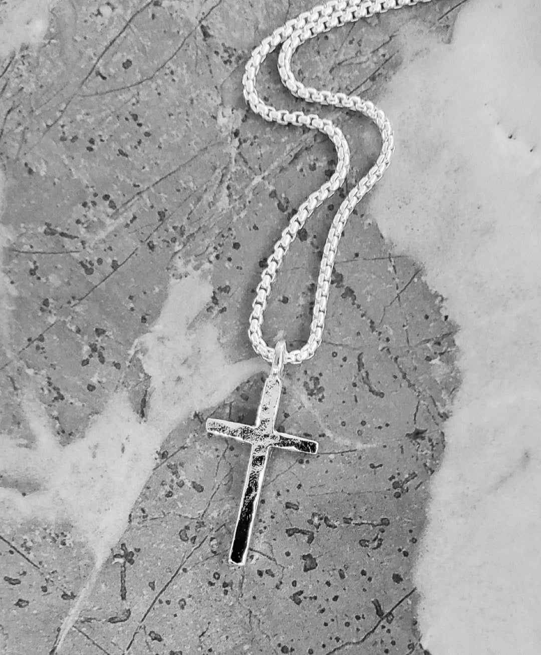Men's rustic PLATINUM Cross Necklace Men's Platinum Stainless Steel