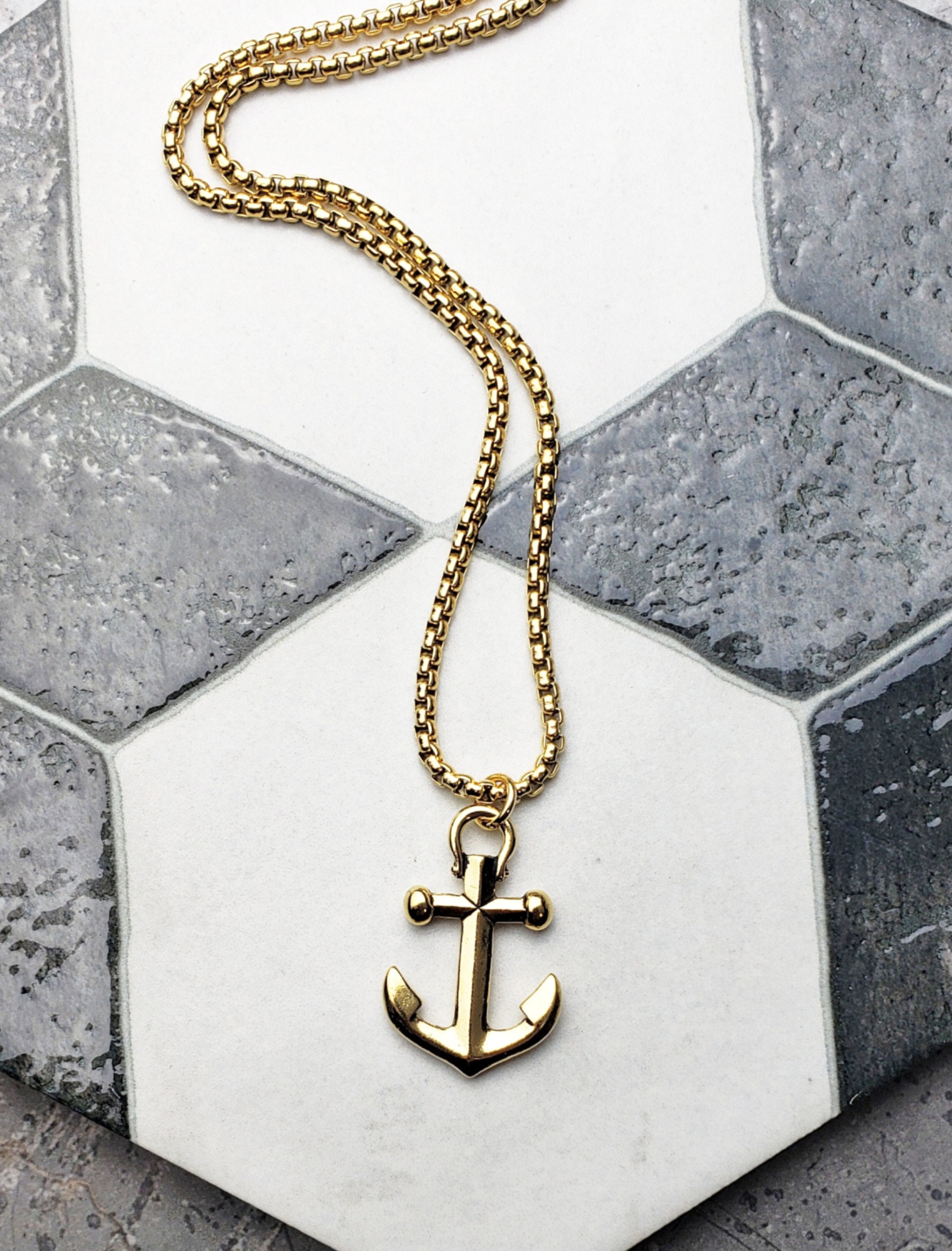 9ct Gold Anchor & Rope Pendant | Prouds