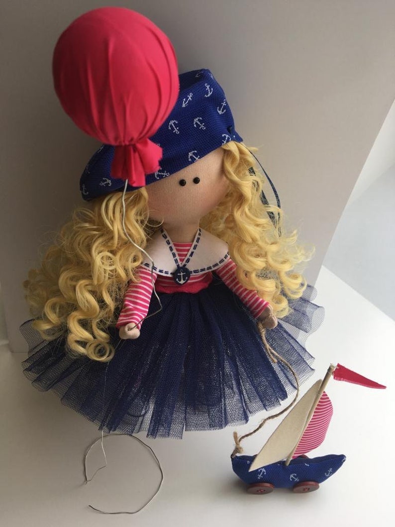 doll ship