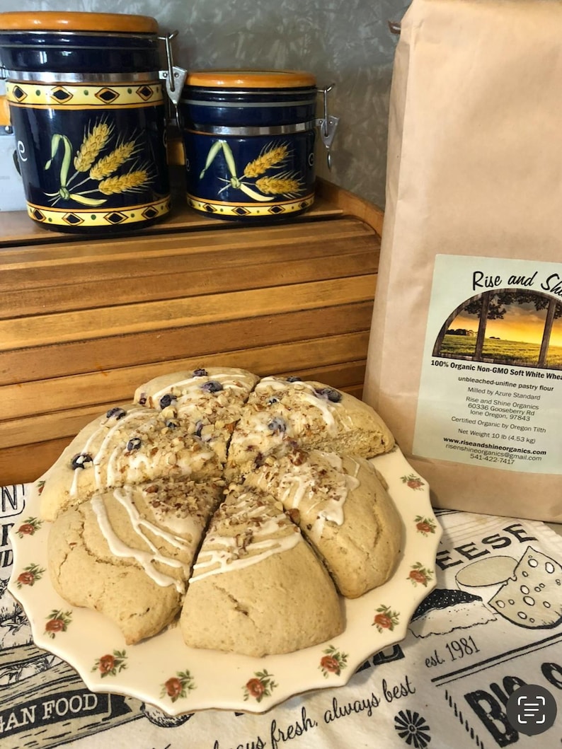 Certified 100% Organic Non - GMO Hard Red whole wheat bread flour. Unbleached Unifine. image 9