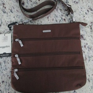 Baggallini big zipper crossbody 2025 bag