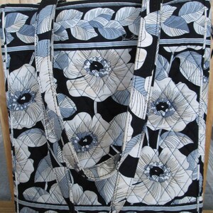 Black & White Vera Bradley Large Backpack Laptop Sleeve Tote 81UU80bhkOL._AC_UY900_.jpg main image 4
