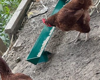 Mangiatoia per polli con garanzia a vita, gamma di alimentazione per pollame, mangiatoia per polli, mangiatoia per polli in metallo antiribaltamento solido