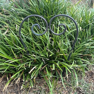 Wrought Iron Garden Stakes, Snail Scroll Garden Edging, Landscape Edging, Metal Landscape Stakes, Garden Spikes Plant Stakes Garden Boarders