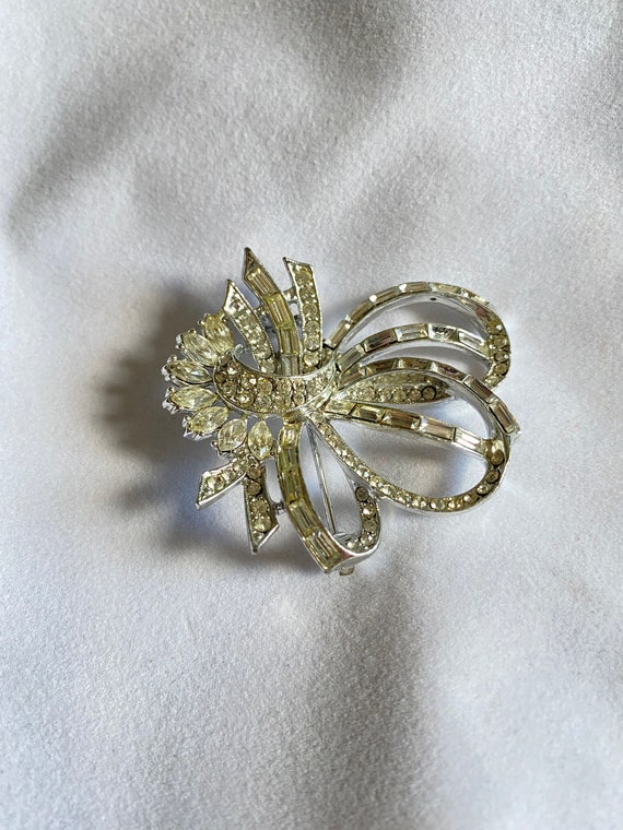 Seven Vintage Statement Brooch Pins - image 7