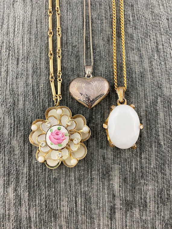 Trio of Romantic Vintage Pendant Necklaces: Flower