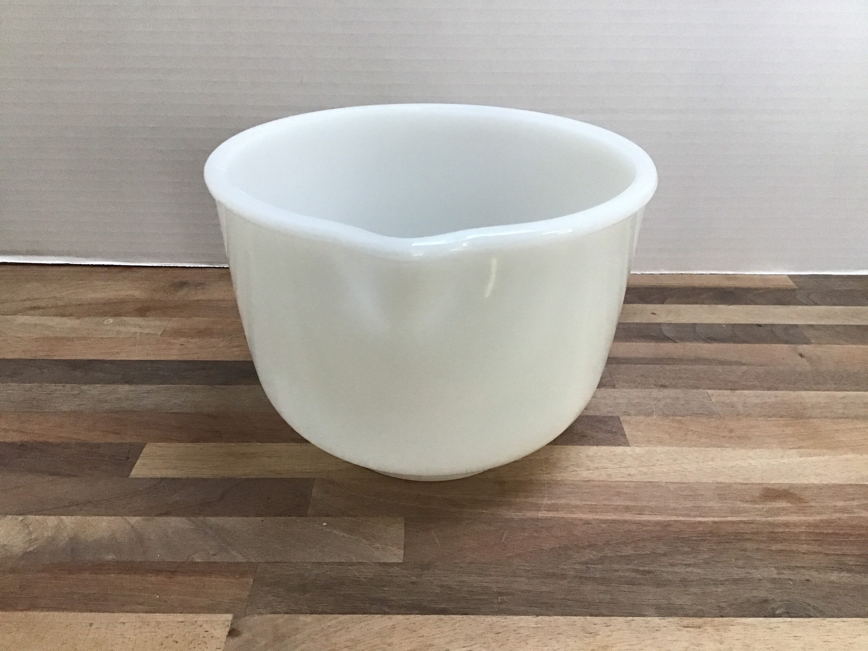 fire king for sunbeam mixing bowl