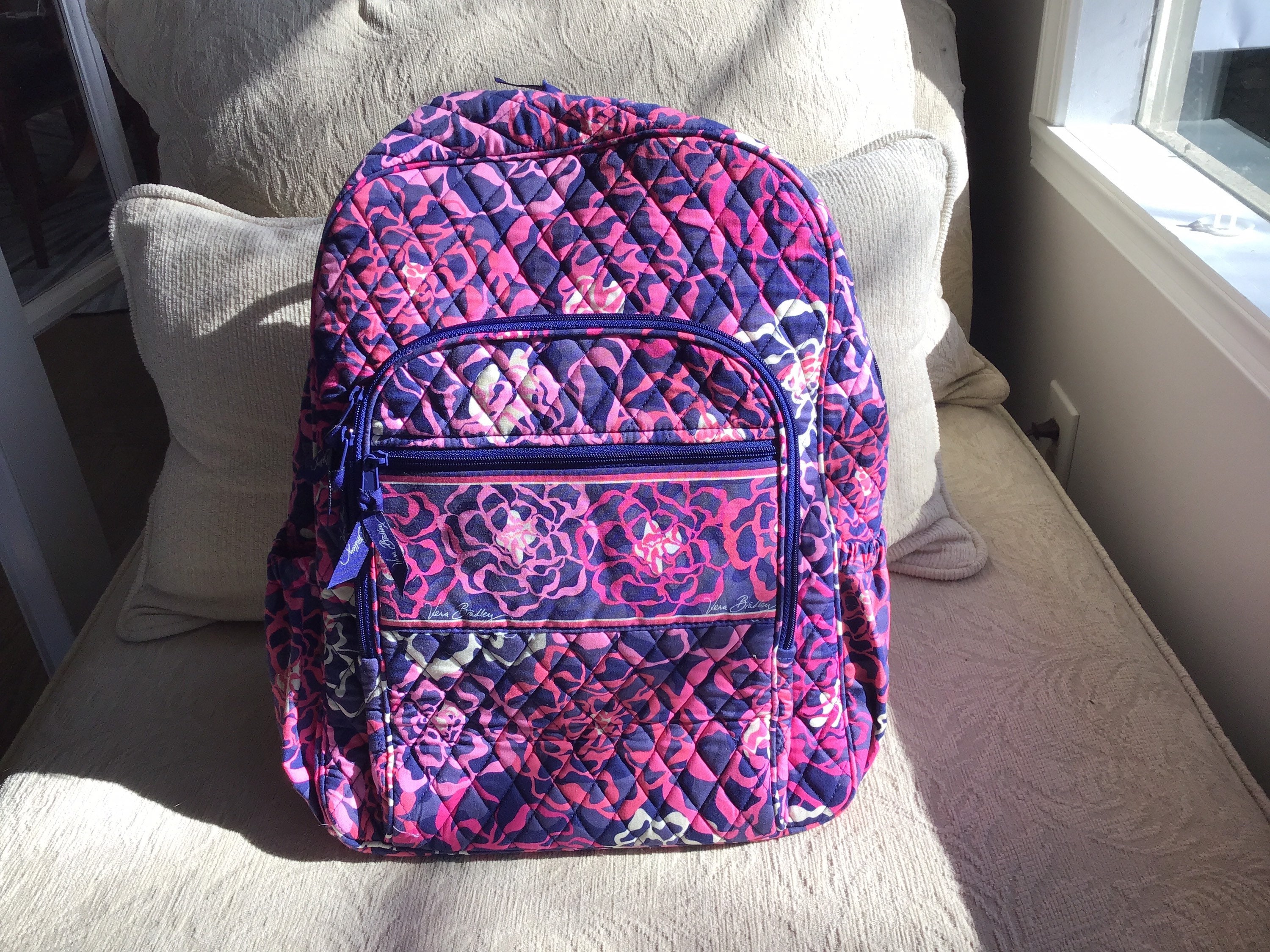 Vera Bradley XL Backpack in the katalina Pink Pattern With Flowers in Three  Shades of Pink on a Navy Blue Background New Without Tags -  Canada