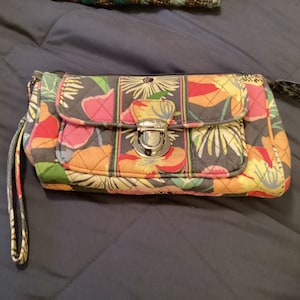 Vera Bradley Wristlet in Retired Pattern “Jazzy Blooms” from Fall 2013