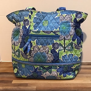 Vera Bradley Double Strap Shoulder Bag in Retired Doodle Daisy Pattern from Summer 2012