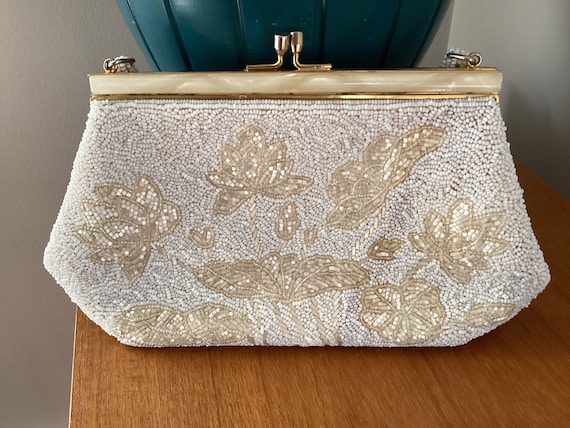 Lovely Vintage White and Ivory Beaded Evening Bag… - image 2