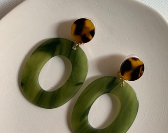 Olive Green Oval Hoop Resin Acetate Earrings, Geometric Acrylic, Retro Classy Dangle, Pierced / Non Pierced Clip-On Earrings