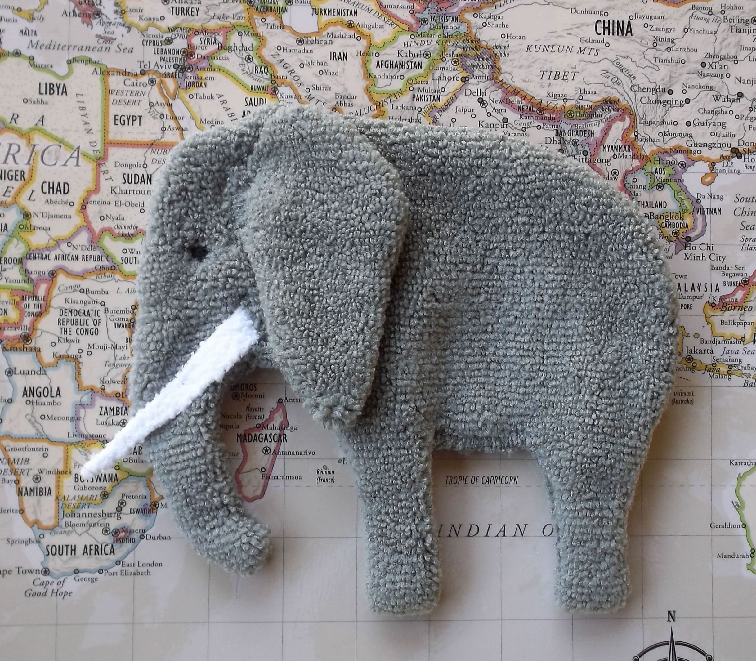 Smudge Safari: Elephant Microfiber Covert Cleaning Cloth