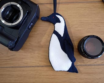 Penguin Microfiber Touchscreen and Camera Lens Cleaning Cloth, Smudge Bird