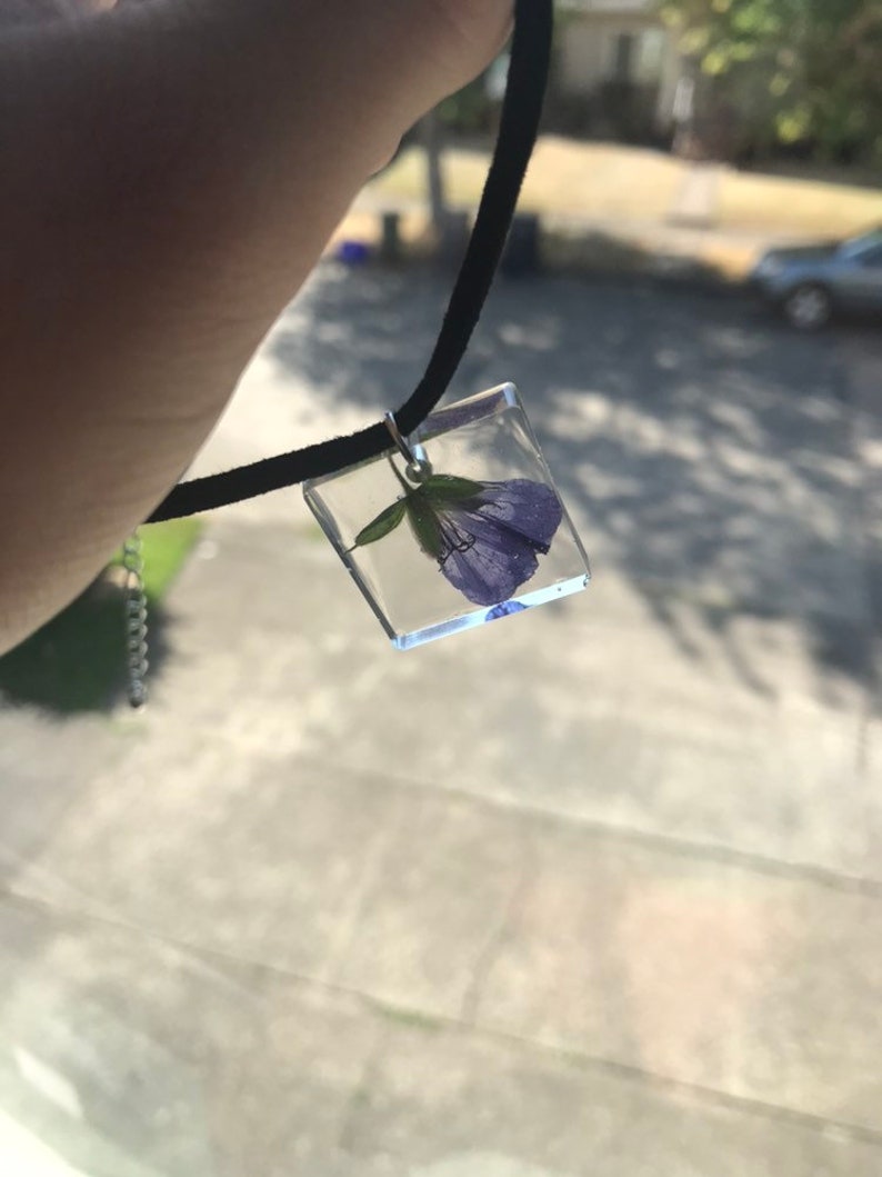 Pressed pansy resin necklace