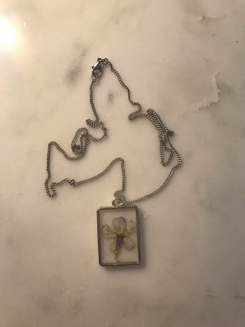 Pressed wildflower resin necklace