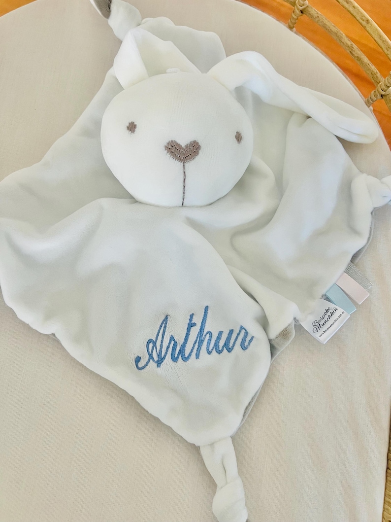 Personalisierte Hasentröster, personalisierte Babytröster, Babyrassel, Kuscheltiertröster, individuelle Tröster, Babypartygeschenke Bild 6