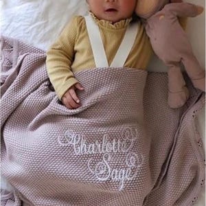 Personalized Organic Cotton Knit Baby Blanket: Embroidered Heirloom Gift.