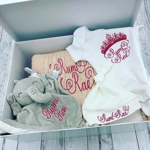 Personalisierte Baby Girl Geschenk-Set, Babyparty-Geschenk-Box, Neugeborenen Geschenkkorb, Baby Decke, Baby Body, Elefant Baby Tröster.