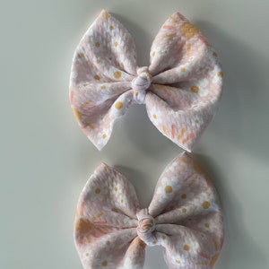 Single 5” bow or Piggie Set, Summer Pig Tail Bows, Summer Floral Daisy Piggies, Girl Hair Bows on Clip, Pigtail Bows, Toddler Fabric Bows