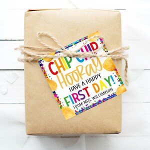 Etiquetas de regalo de papas fritas de regreso a la escuela, Chip Chip Hurra primer día, regalo del primer día para el personal de maestros de estudiantes, plantilla imprimible de PTA PTO