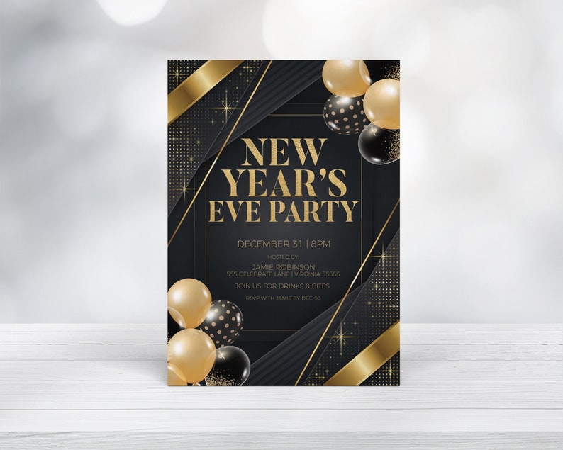 Pode incluir: Um convite para uma festa de Ano Novo em preto e dourado com glitter dourado e bal&otilde;es. O texto diz "Festa de Ano Novo" com a data e hora "31 de dezembro | 20:00 horas".