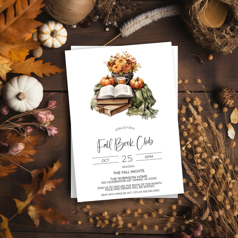 Pode incluir: Convite para uma reuni&atilde;o do Clube do Livro de Outono em 25 de outubro &agrave;s 18h. O evento ser&aacute; realizado na The Robinson Home, 555 Celebration Dr, Spring VA 55555. O convite apresenta uma ilustra&ccedil;&atilde;o em aquarela de uma pilha de livros, uma x&iacute;cara de caf&eacute; e ab&oacute;boras.