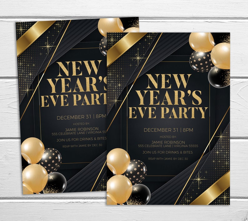 Pode incluir: Convite para uma festa de Ano Novo em preto e dourado com glitter dourado e bal&otilde;es. O convite inclui a data, a hora, o nome do anfitri&atilde;o, o endere&ccedil;o e as informa&ccedil;&otilde;es de RSVP. "FESTA DE ANO NOVO" est&aacute; escrito em letras douradas.