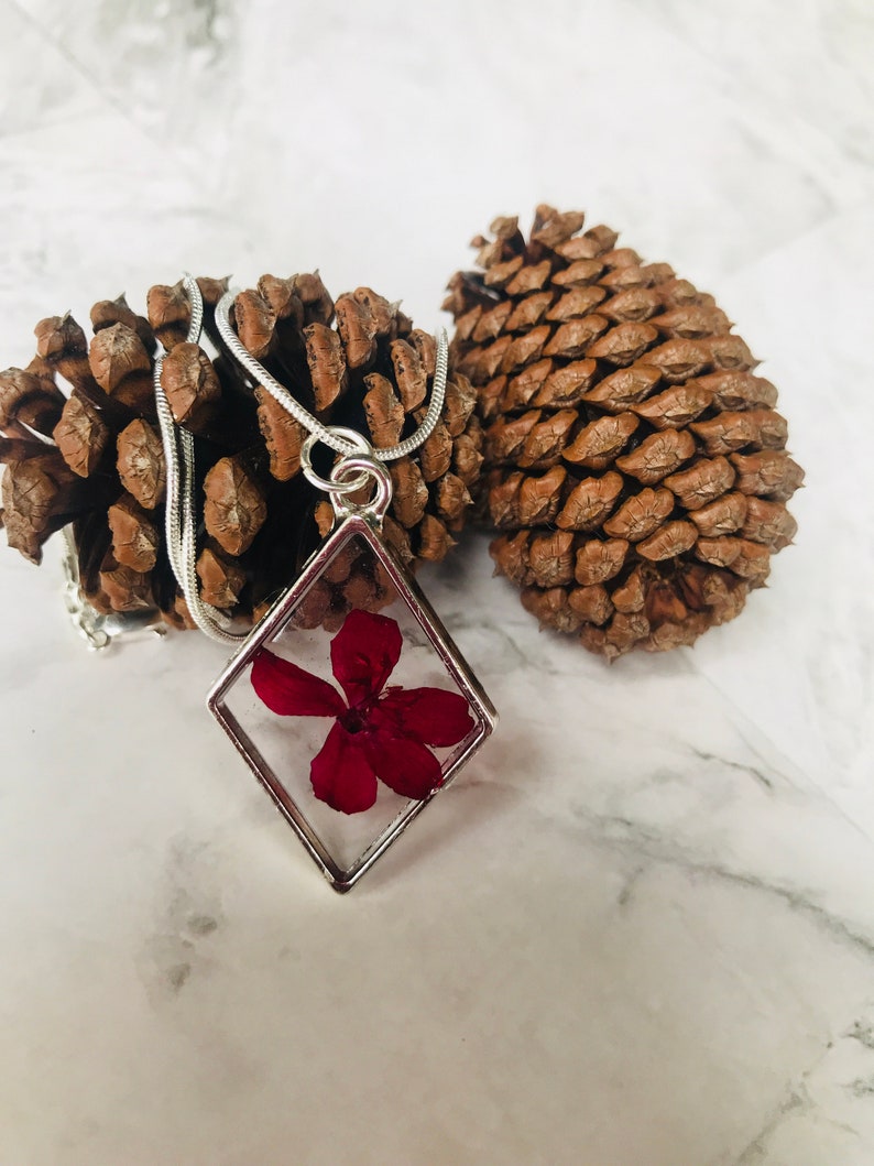 Natural Red Flower Necklace