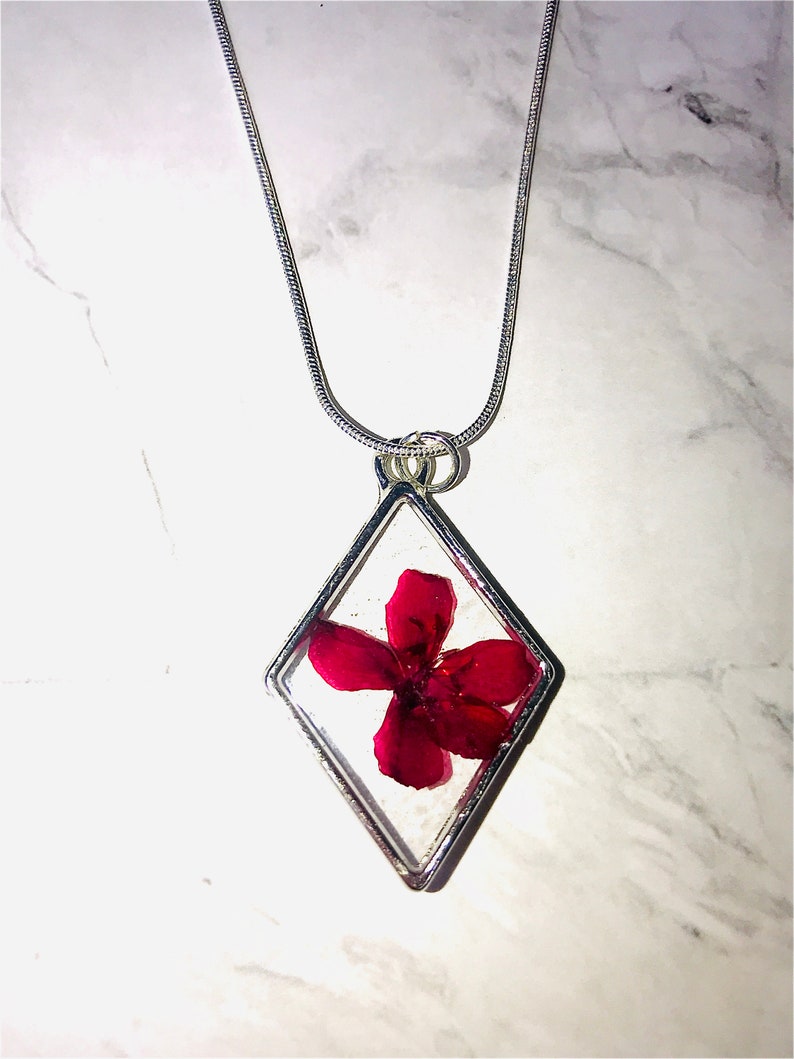 Natural Red Flower Necklace