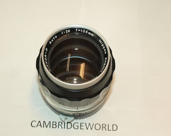 Nikon 105mm F2.5 Nippon Kogaku auto Nikkor P telephoto lens