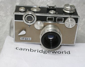 ARGUS C3 matchmatic late model made in USA vintage camera in a working condition