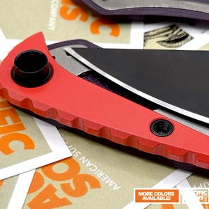 Spyderco Paramilitary 2 Anodized Titanium Back Spacer - USA