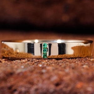 Men&#39;s Emerald Ring Lab Simulated Emerald Band Men Emerald Wedding Band 3.6mm Band With Emerald Unique Mens Band Anniversary Gift for Men