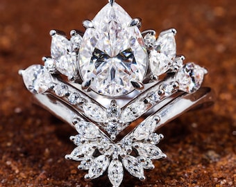 2.0 CT Pear Moissanite Bridal Set White Gold Lotus Flower Cluster Marquise Sunburst Crown 2 Piece Wedding Ring Set