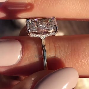 Radiant Cut Moissanite Engagement Ring Radiant Cut Engagement Ring Radiant Cut Solitaire 2.5 CT Radiant Cut Solitaire Engagement Ring