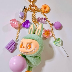 Labubu Lazy Yoga Keychain (Zone Out)