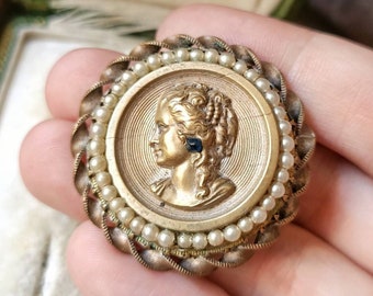 Broche Militaire Vintage - Métal Doré - Accessoire Collectionneur Unique