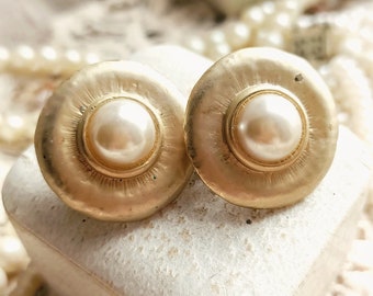 Beautiful French Vintage c1960s Faux Pearls Cabochons & Satin Gold Tone Metal Round Clip On Earrings, Vintage Wedding Jewelry, Gift for Her