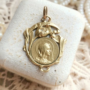 RARE Beautiful Big French Antique c1900s Art Nouveau Gold Filled Floral Frame Religious Medal, Antique Gold Virgin Mary Medal, Gift for Her